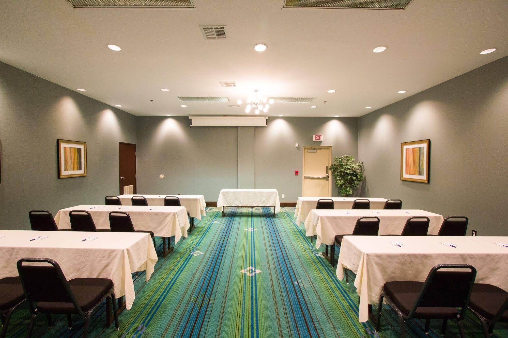 Holiday Inn Express Hotel & Suites Nacogdoches, An Ihg Hotel Extérieur photo
